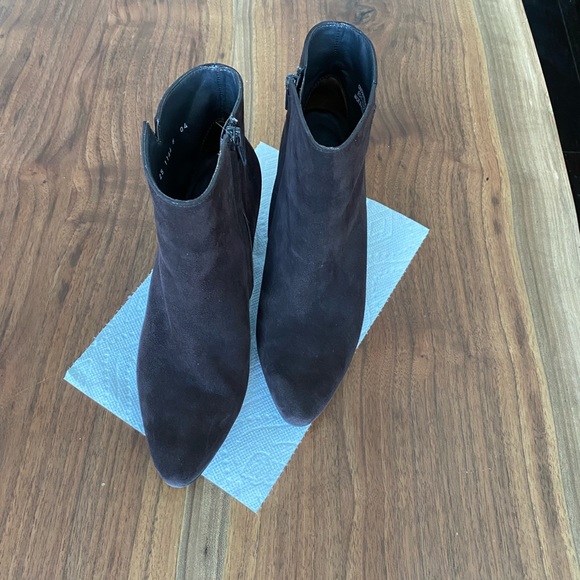 Paul Green Brown Suede Boots - Picture 4 of 9